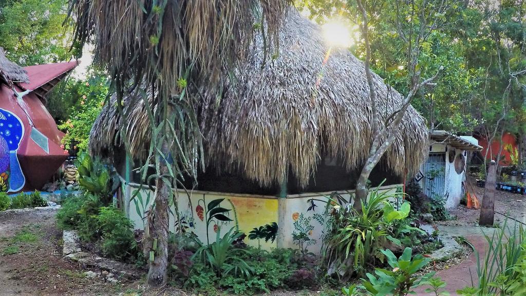 La Casa De Los Ninos Del Arbol Hotel Bacalar Kültér fotó