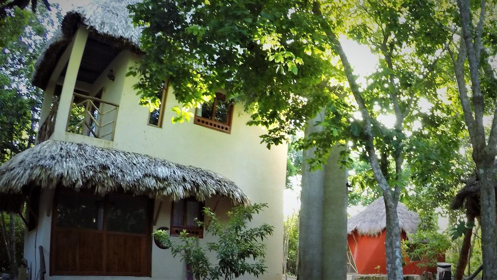 La Casa De Los Ninos Del Arbol Hotel Bacalar Kültér fotó